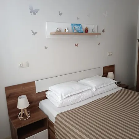 Megi Luxury Apartment Pomorie