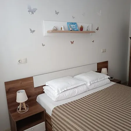 Megi Luxury Апартамент Поморие