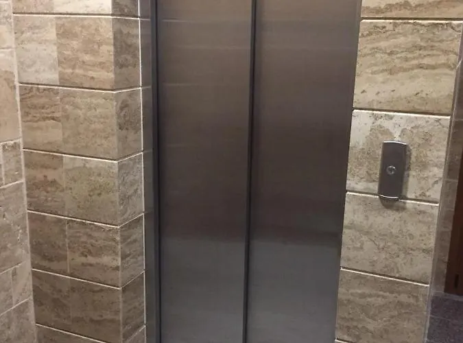 Megi Luxury Lägenhet Pomorie